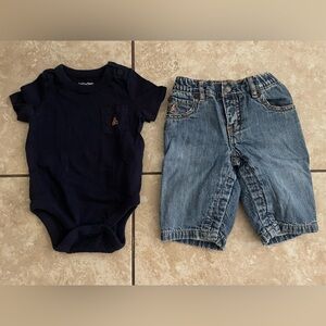 (2) Gently used 3-6 Month outfits